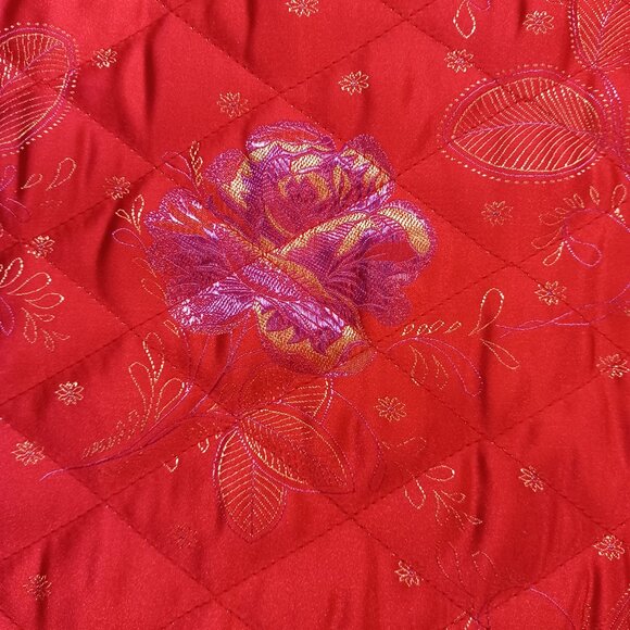 1 Yard 19" Vintage Double Faced Quilted Diamond Red Satin Floral Quilting Fabric - Picture 10 of 14